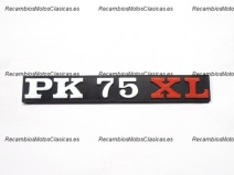 Vista delantera del letrero Vespa PK75XL en stock