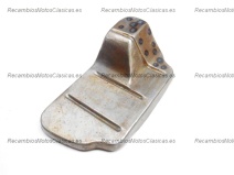 Vista frontal del chapa reparacion chasis Vespa en stock