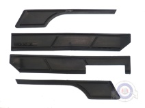 Vista frontal del juego molduras Vespa 200 negro en stock