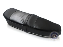 Vista delantera del asiento Lambretta Pegasus Negro en stock