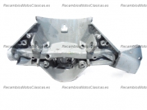 Vista frontal del base Manillar Original Vespa PKS / PKXL en stock