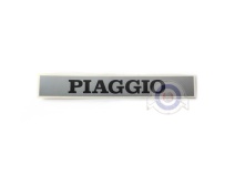 Vista frontal del adhesivo asiento Piaggio en stock