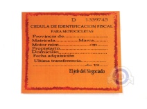 Vista frontal del documento ministerio (papel) en stock