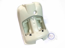 Vista frontal del contraescudo baulete Vespa LX/LT en stock