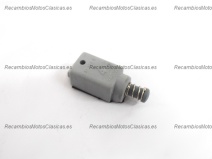 Vista frontal del interruptor freno Vespa en stock