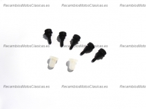 Vista principal del kit tetones puerta lateral Vespa 50 1ª serie en stock