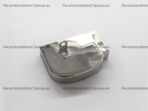 Vista delantera del tapa selector Vespa. en stock